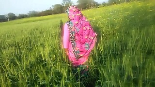 Indian Village Bhabhi Outdoor Sex PORN IN HINDI