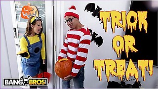 BANGBROS - Trick Or Treat, Smell Evelin Stone's Feet. Bruno Gives Her Something Good To Eat.